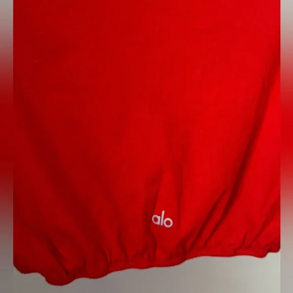 ALO Yoga Women's Vivid Red Short Sleeve Tee - Picture 4 of 5
